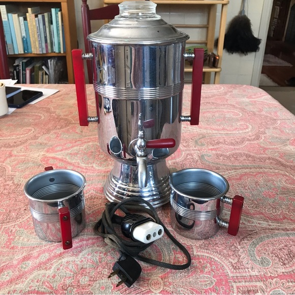 Vintage Bakelite Art Deco coffee percolator with cream and sugar. - Picture 5 of 5